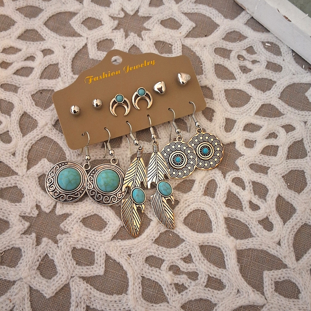 NEW Silver & Turquoise Earrings Set